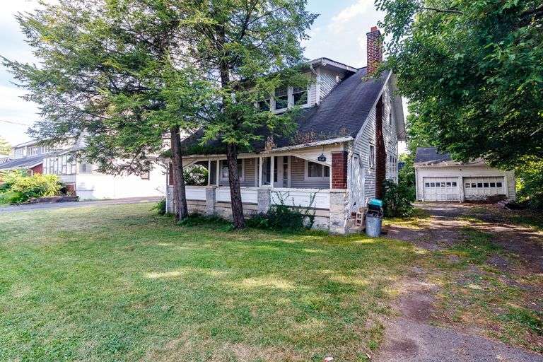 1039 Dublin Road, Columbus, OH 43215 - Reserve: $200,000