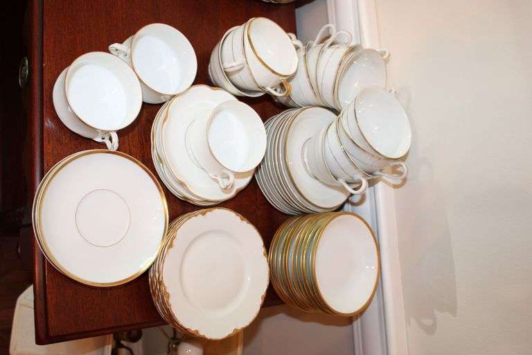 Warwick & Hutschenreulher Gold Rim China
