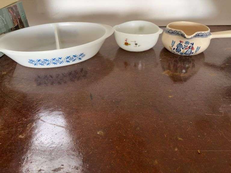 Divided casserole dish, fire king bowl, granite bowl
