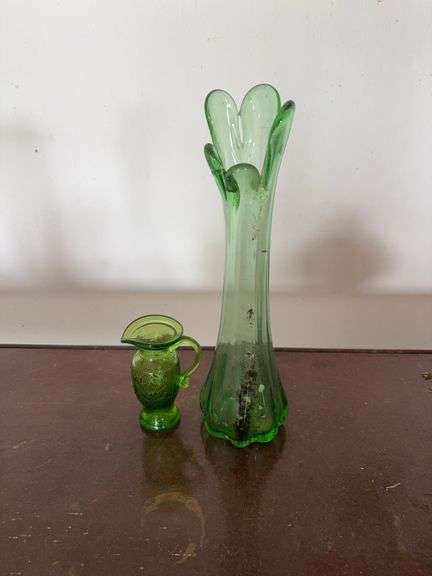 Five Finger Vase, green mini glass