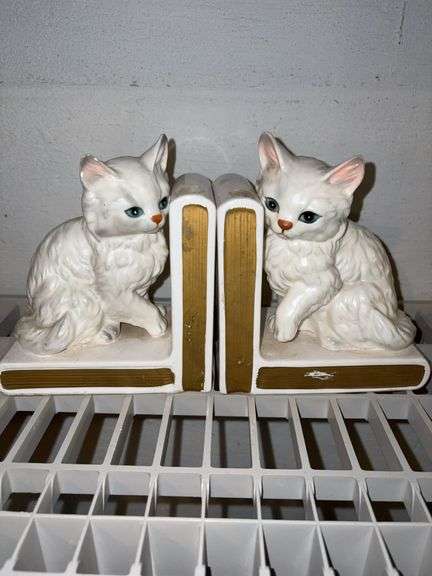 Cat Bookends