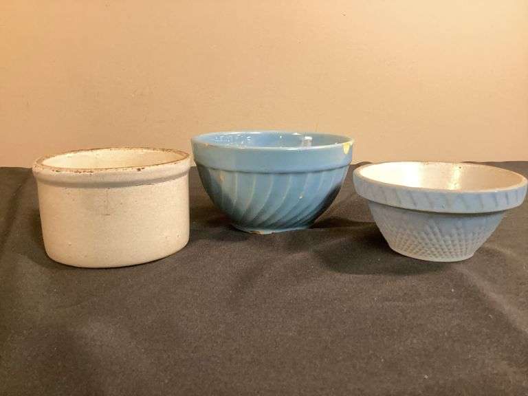 Lot of 3 Vintage Mixing Bowls – Watt USA, Stoneware, Crystalline