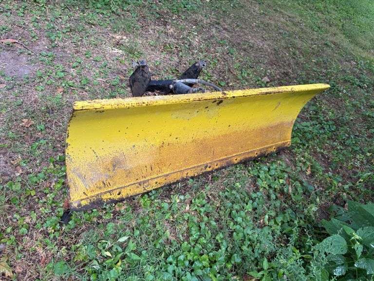 John Deere Front-Mount Snow Blade with Hydraulic Attachments
