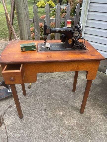 Singer sewing machine model AE887709