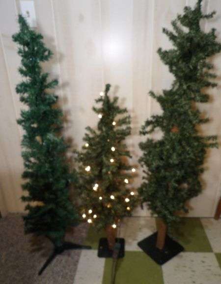 Artificial Christmas Trees