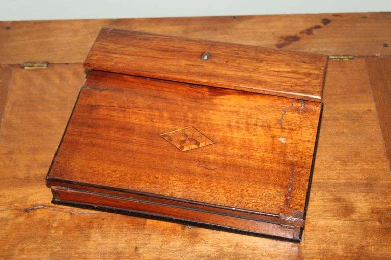 Inlaid Writing Box - Auction Ohio
