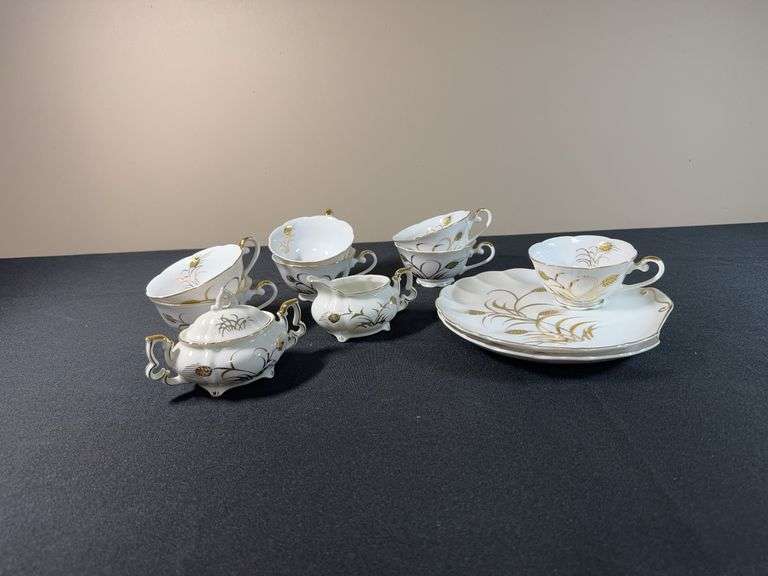 Gold Trimmed Porcelain Tea Set – Cups, Saucers & Sugar (Marked)