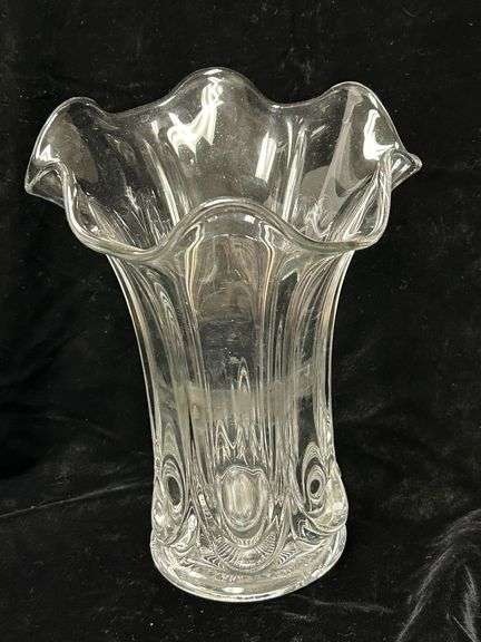Clear Glass Vase with Ruffled Rim – 9-1/2"H