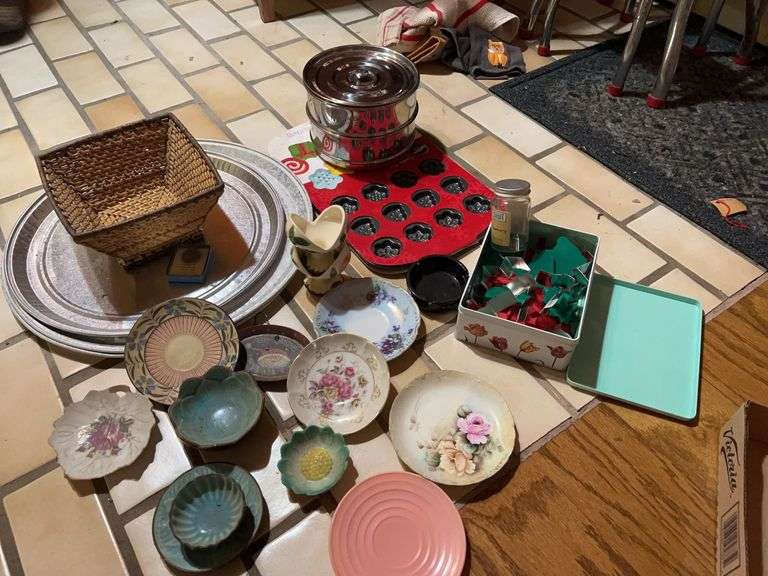 Mini Plates, Cookie Cutters, Trays, etc.