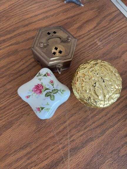 3 trinket boxes