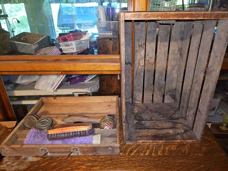 Old Shoe Shine Wooden Box/Contents & Crate