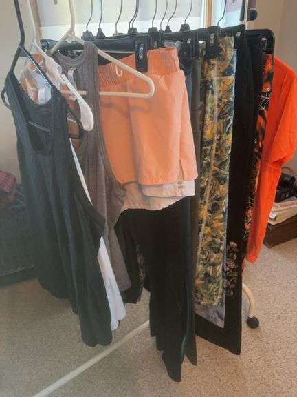 Woman’s Athletic/Workout clothes size Large long