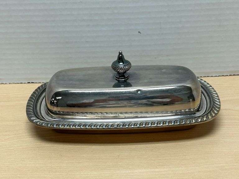 Oneida LTD Fiesta Silverplate Covered Butter Dish with Glass Insert
