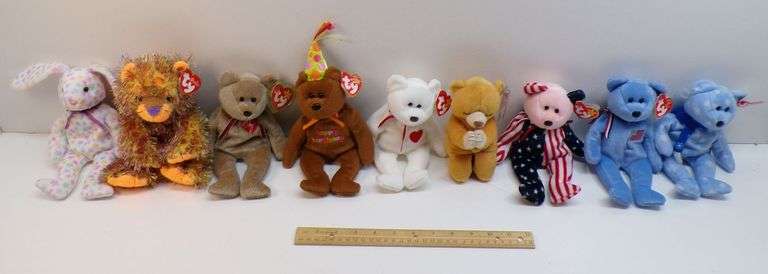 Lot of (9) Beenie Babies