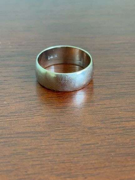 14K White Gold band