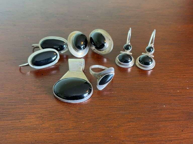 Sterling Silver Onyx Jewelry