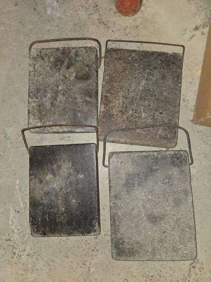 4 cooking stones