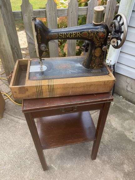 Vintage Singer Sewing Machine