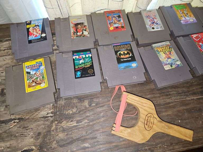 Nintendo Games - Duck Hunt, Original Box (Clean-cord/papers only), etc.
