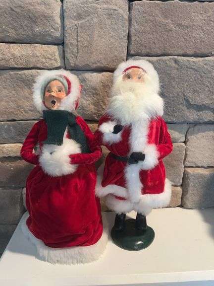 Signed Byers' Choice Ltd. Carolers