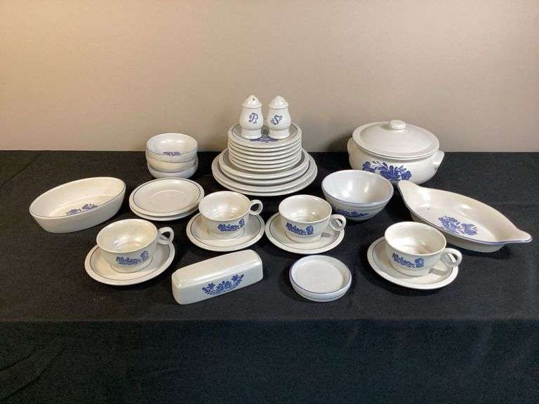 Vintage Pfaltzgraff Blue Floral Stoneware Dish Set