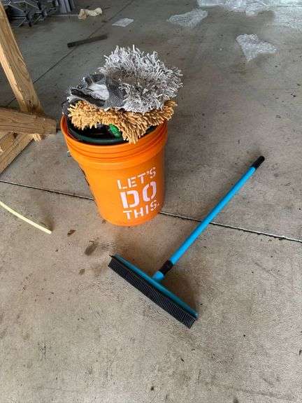 Car Cleaning Kit with Bucket, Brushes, Mitts, and Cleaning Solutions