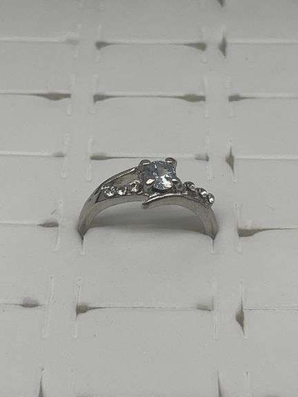 New Costume Jewelry Silver-Toned Ring, Size 10