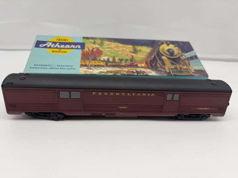 Athearn PRR Streamline Baggage Car Kit