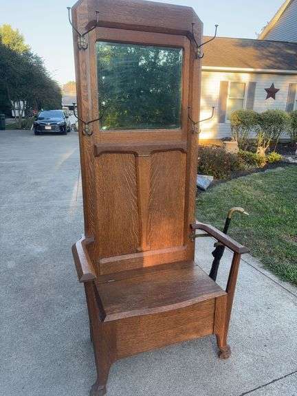 Oak Hall Tree w: Bench & Storage