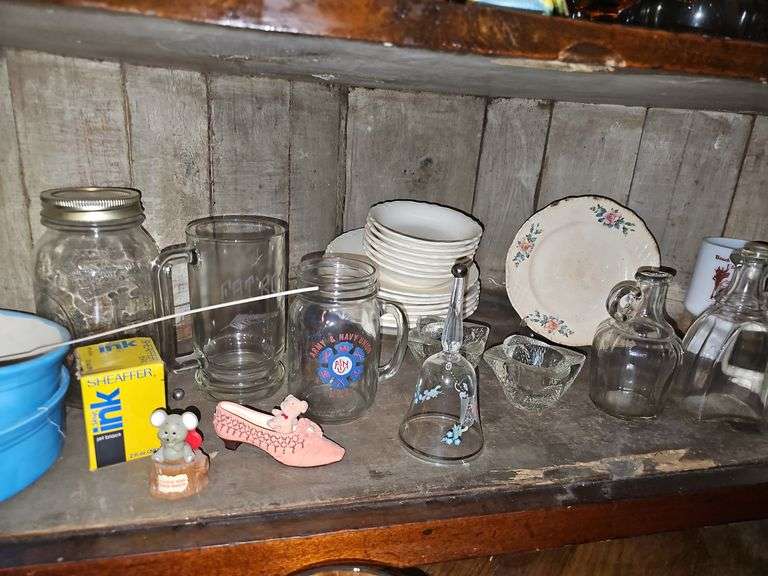 Lot of Glasswares / Collectibles