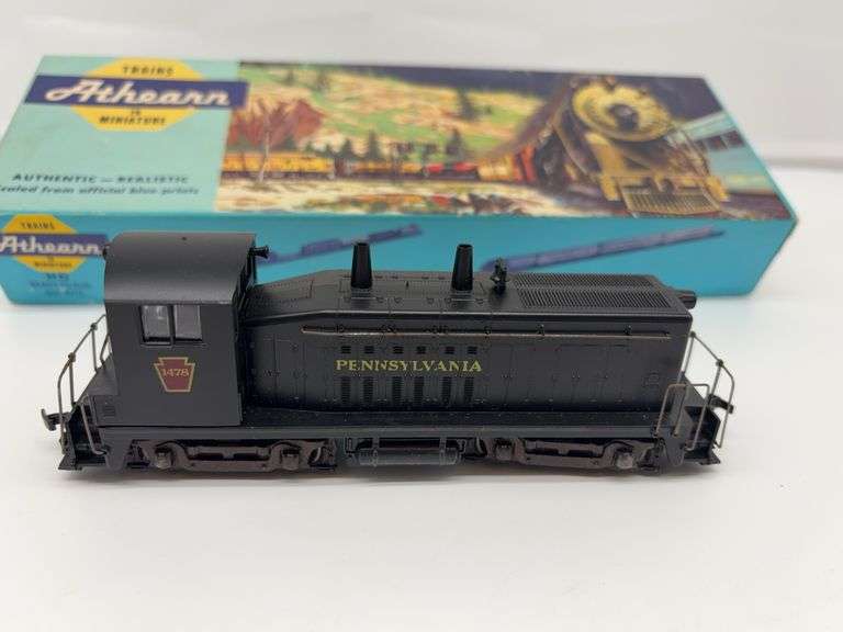 Athearn HO Scale Pennsylvania SW-1500 Diesel Switcher