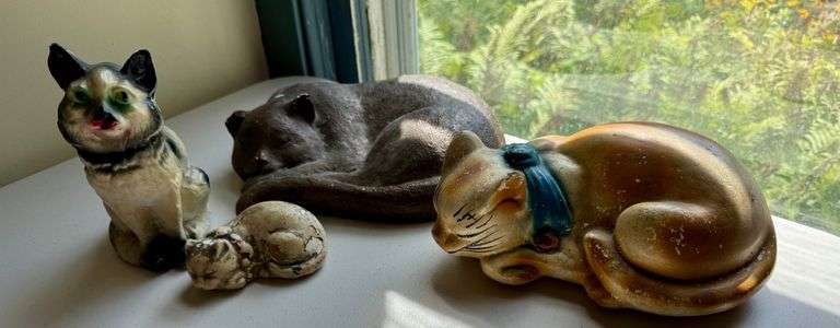 Four Vintage Chalkware Cat Figurines