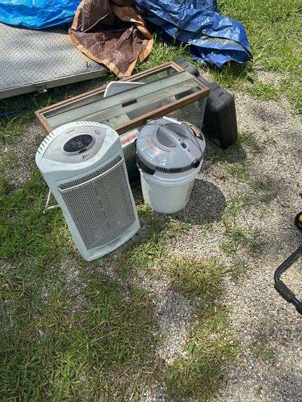 Household Appliances and Items Including Holmes Space Heater, Bucket Head Wet/Dry Vacuum, Brill Stor