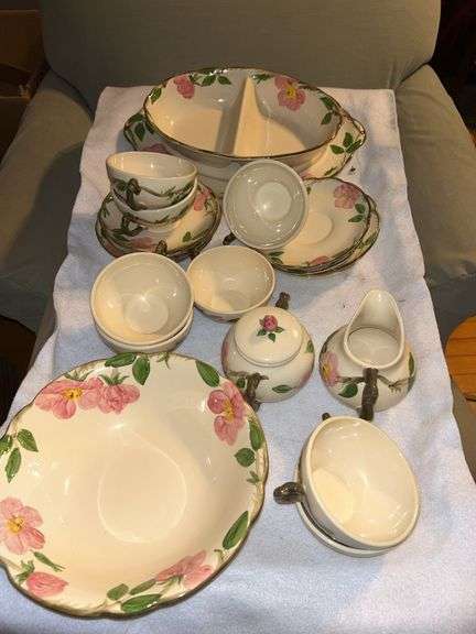Franciscan Dish Set