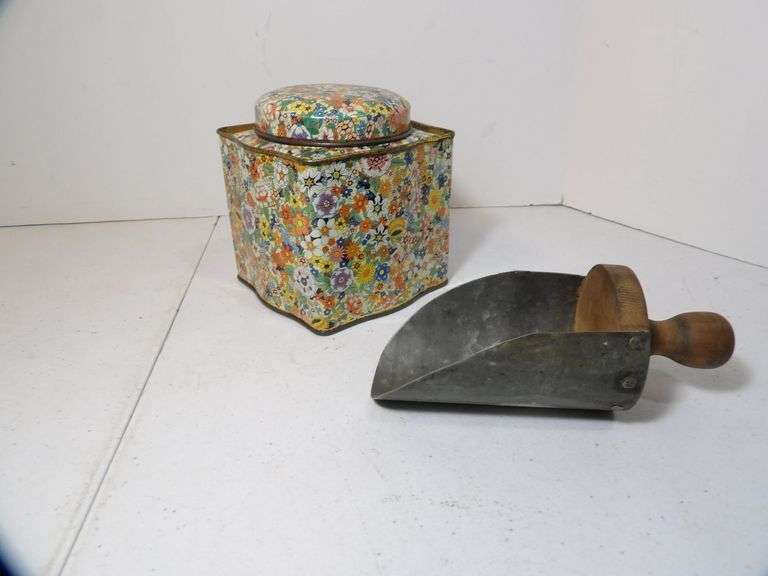 Tin And Scoop