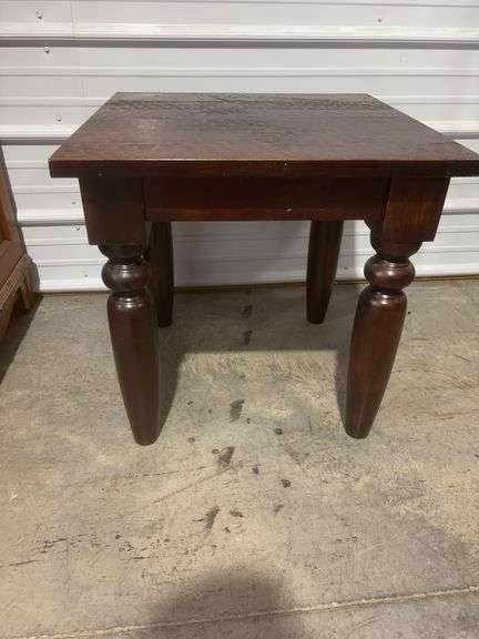 End Table/Side Table