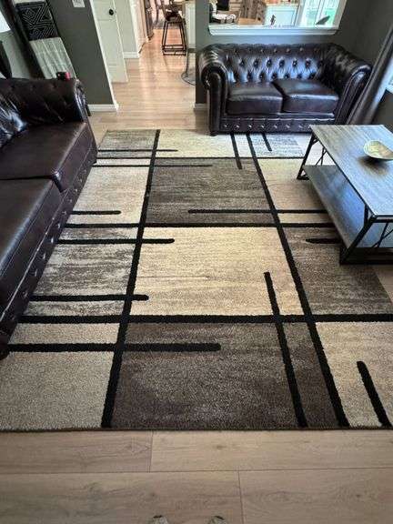 Modern Geometric Area Rug with Neutral Tones