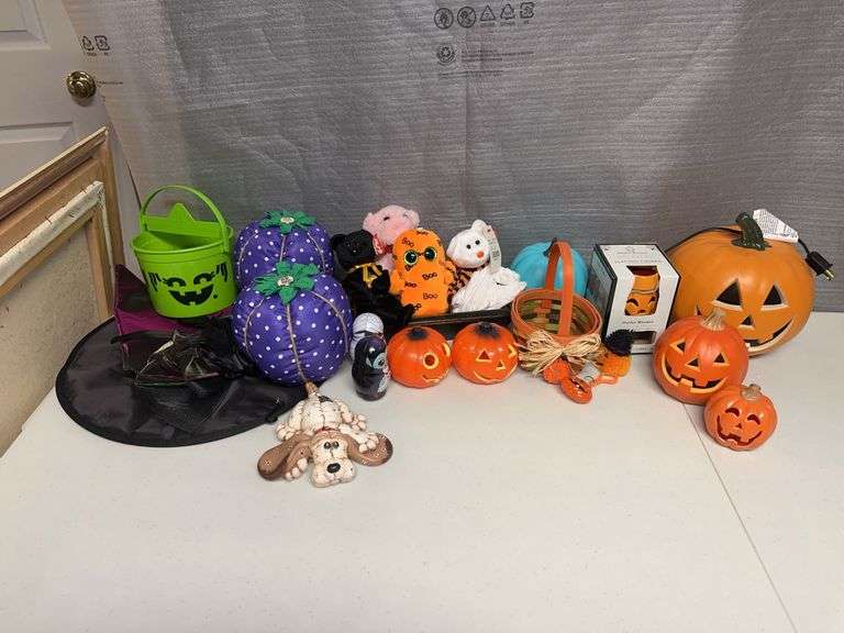 Halloween decor
