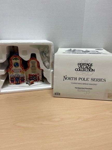 Heritage Village Collection North Pole Series ‘Christmas Bread Bakers’