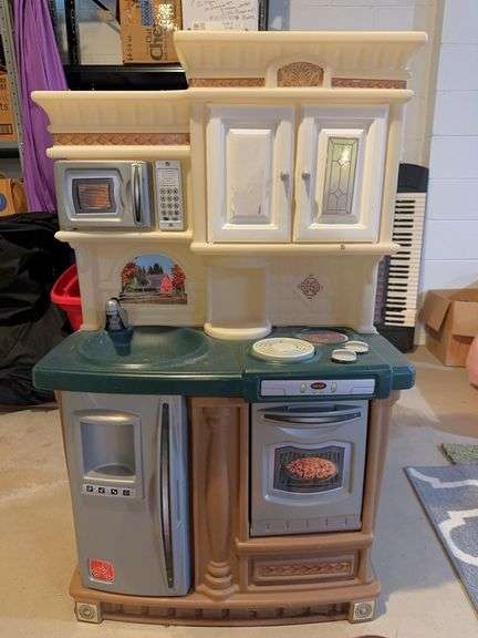 Step2 play kitchen