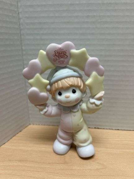 1997 Precious Moments Symbol Of Membership Figurine and Stamp Set