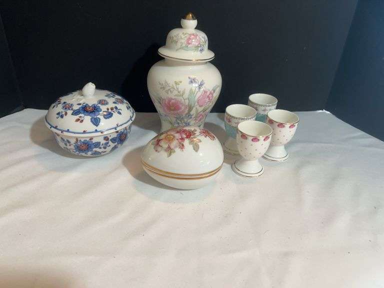 Painted Porcelain Egg Holders & Décor