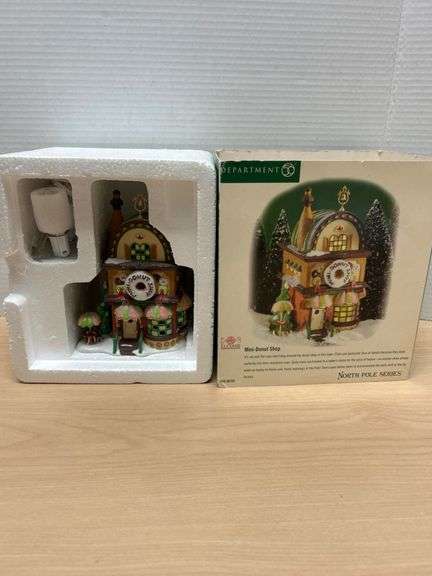 Department 56 North Pole Series Mini-Donut Shop