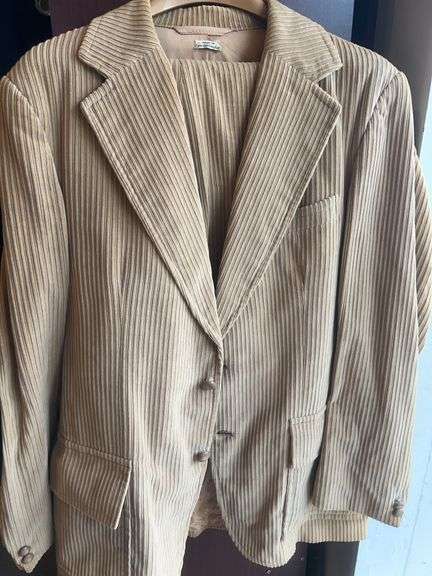 Men's Suit