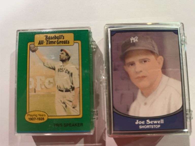 Box set of baseball legends from 1990 Pacific and a box set of baseball all-time greats .￼