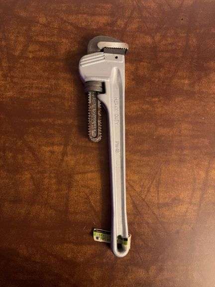 Pittsburgh Pipe Wrench 19”