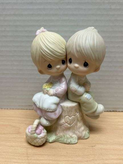 1978 Precious Moments ‘Love One Another’ Figurine by Enesco