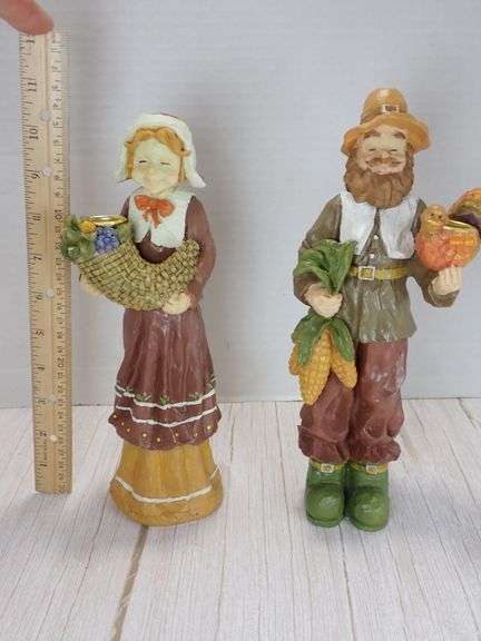 Pilgrim-Themed Figurine Candle Holders in Festive Attire
