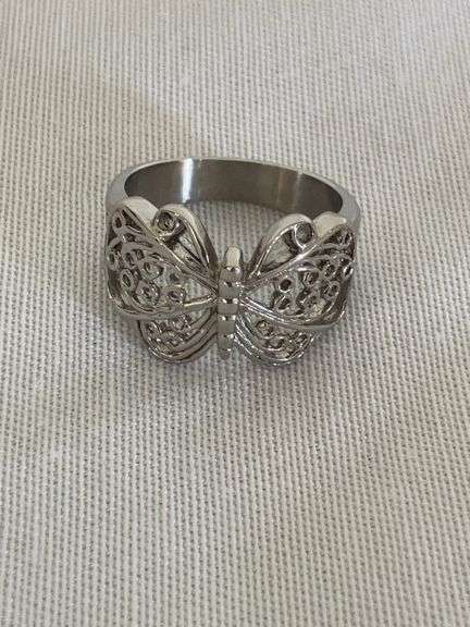 Ladies' 18k Gold Ring