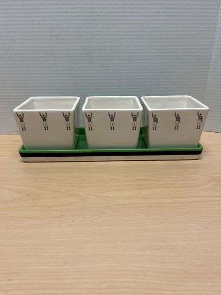Hallmark Condiment/Dip Tray with 3 Bowls, Sports Referee Design